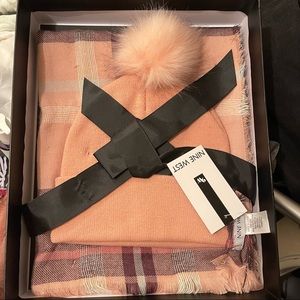 Nine West Hat & Scarf set NWT